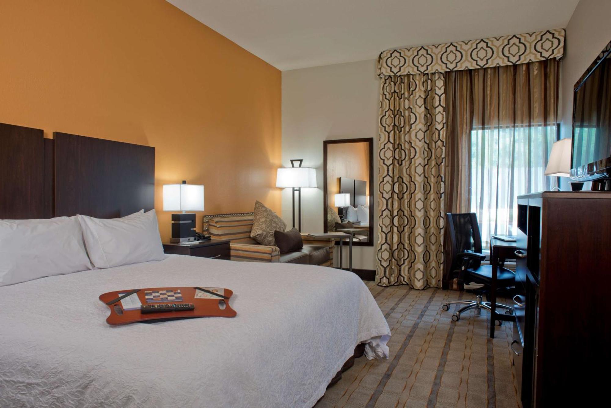 Hampton Hotel 3*