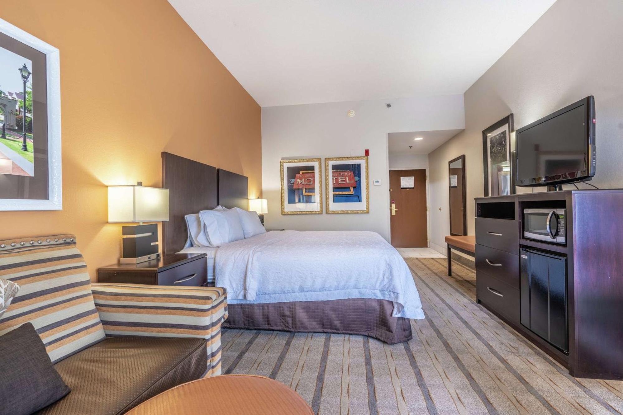 Hotel Hampton